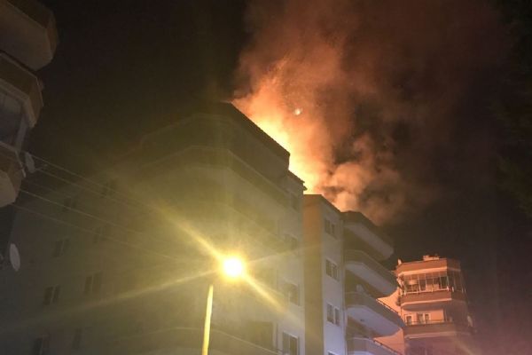 Bursa'da Yangını fark eden site sakini faciayı önledi