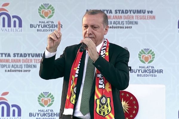 Cumhurbaşkanı 'tek tip' kıyafetin detaylarını duyurdu