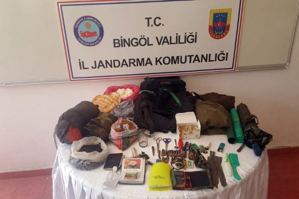 Bingöl'de PKK'lı terörist teslim oldu