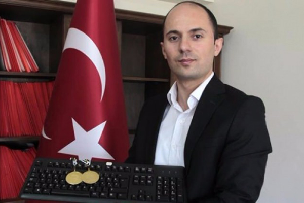 Klavyesiyle dünyaya meydan okudu