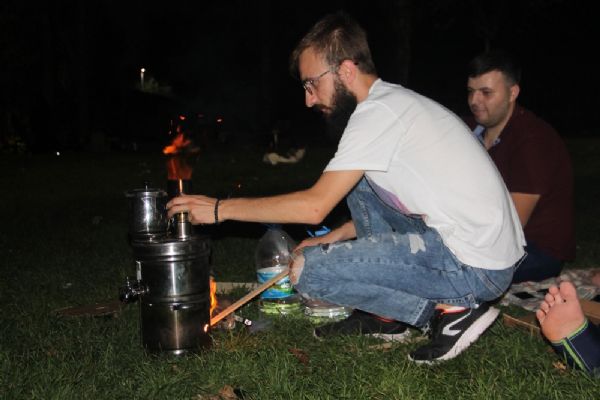 İstanbullular gece sahil kenarlarına geldi