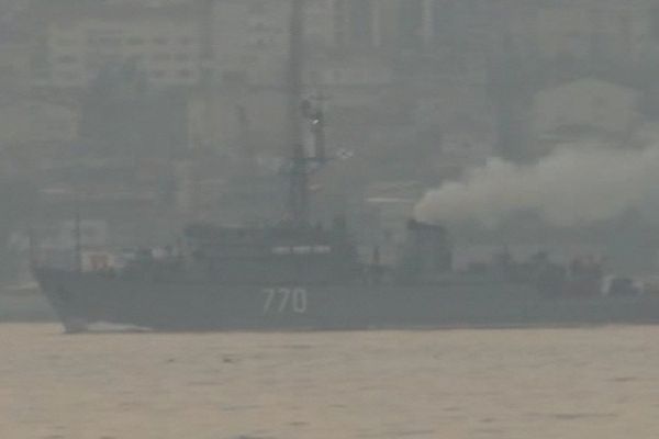 Rus savaş gemisi İstanbul Boğazı’ndan geçti