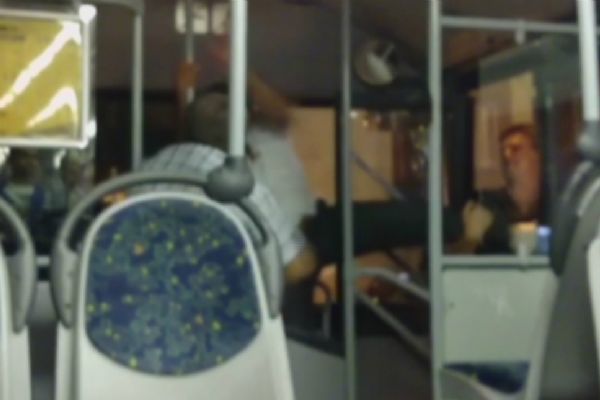 Bursa'da otobüs şoförü böyle darp edildi