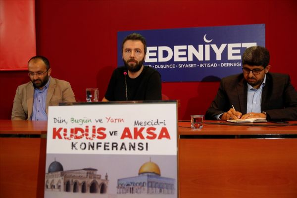 Kılınç: Her Müslüman Ortadoğu uzmanı olmalı