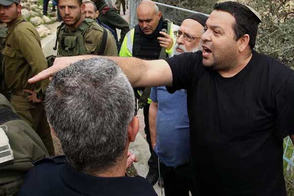 4 Filistinli, İsrailli yerleşimcilerin saldırısında yaralandı!