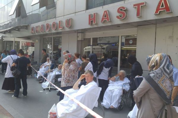 Zonguldak'ta hastanede korkutan yangın: Hastalar tahliye edildi
