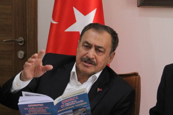 Veysel Eroğlu:'Lavantaya dayalı sanayi kurmak için bir hazırlık yapıyoruz'