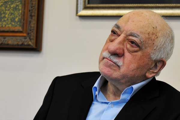 ‘Kamufle olmak için Kapı önüne içki koyun ’