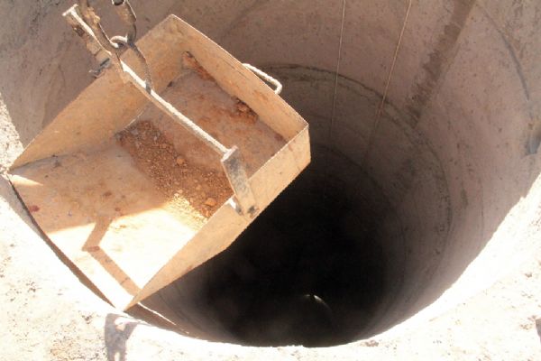 Elazığ'da üzerine kepçe ağzı düşen işçi hayatını kaybetti