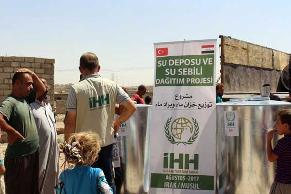 İHH’dan Musul halkına yardım
