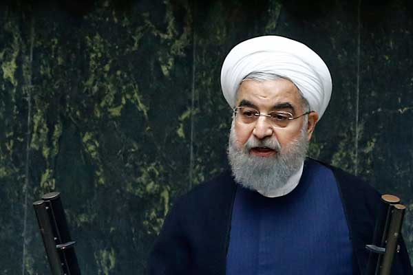 Ruhani kabineyi değiştirdi