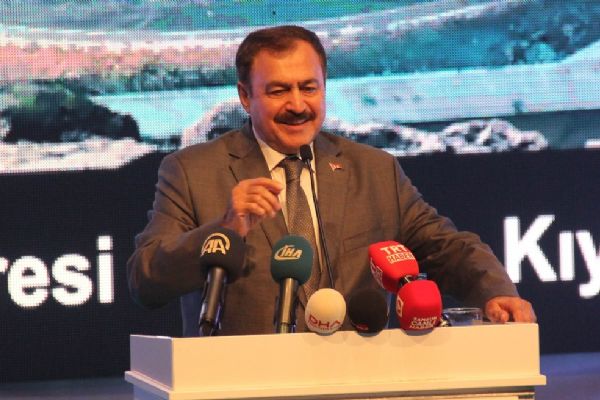 'Dere kenarlarındaki yapılan ne kadar yanlış yapı varsa yıkıp geçireceğiz'