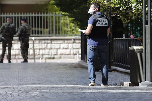 Fransa'da yeni OHAL kararı