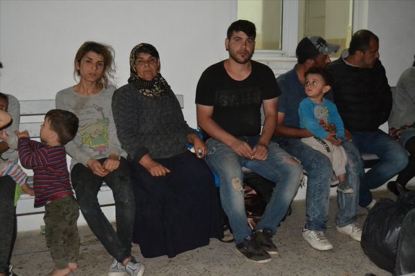 Balıkesir'de kaçak göçmen operasyonu: 39 kişi yakalandı