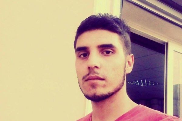 Ağabeyi tartıştığı kardeşini öldürdü