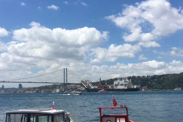 İstanbul Boğazı gemi geçişine kapatıldı