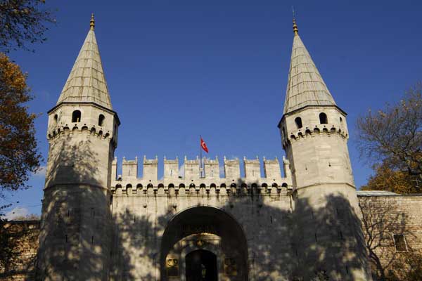 Topkapı Sarayı kayıyor mu?