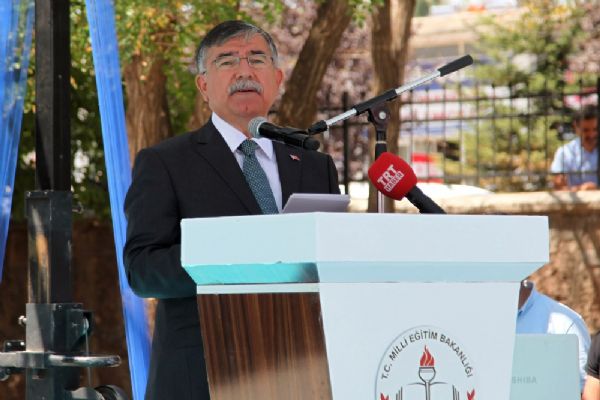 İsmet Yılmaz:'Ateş çemberindeki Türkiye, Avrupa'dan daha iyi büyüyor'