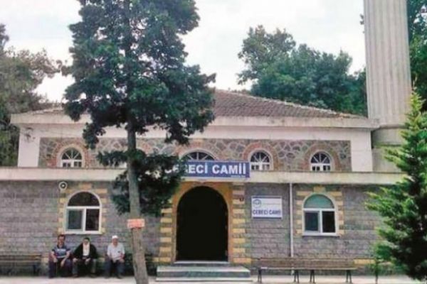 İmama hain kurşun: Lojmanı taradılar!