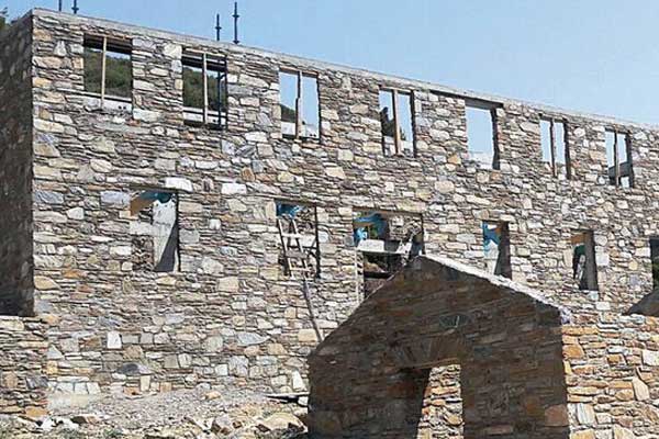 ‘Entel Köy’de “imara aykırı” şikâyeti