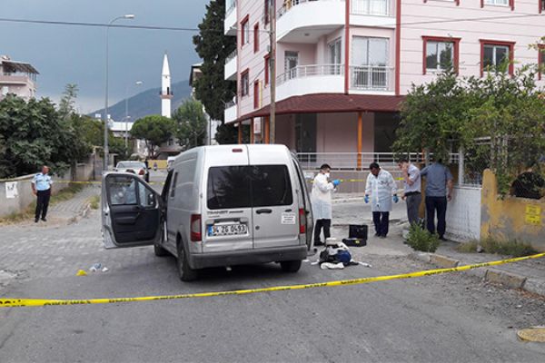 Hatay'da para nakil aracına saldırı
