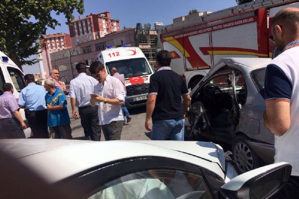Ankara'da trafik kazası: 1 ölü, 3 yaralı