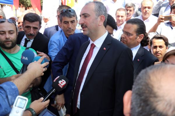 Adalet Bakanı Gül'den darbecilere 'pişkinlik' yanıtı