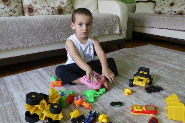 Gözündeki sorun yürümeye başlayınca anlaşıldı