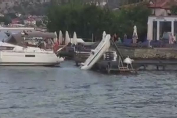 Muğla'da kaptanı denize düşen bot korku dolu anlar yaşattı