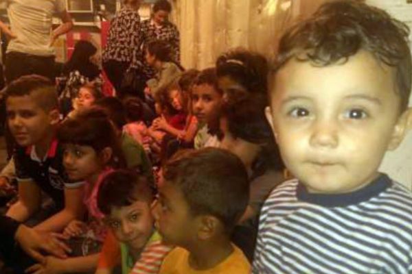 Kuşadası'nda 79 kaçak göçmen yakalandı