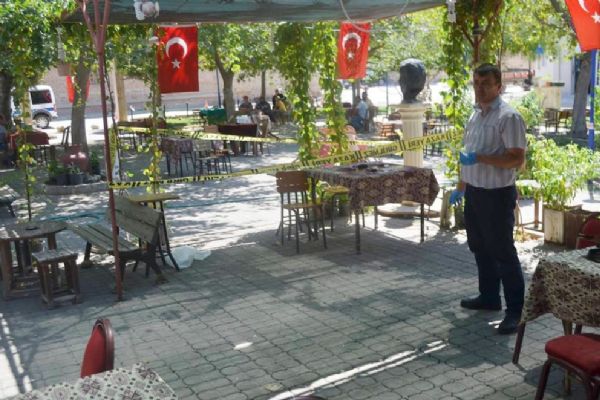 Balıkesir'de çay bahçesinde cinayet