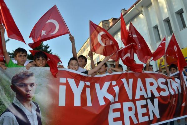 Vatandaşlar Maçka'daki terör saldırısına tepki gösterdi