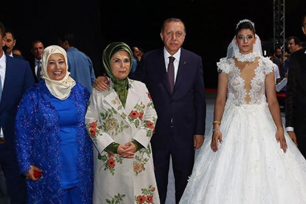 Erdoğan Nur Tatar’ın düğününe katıldı