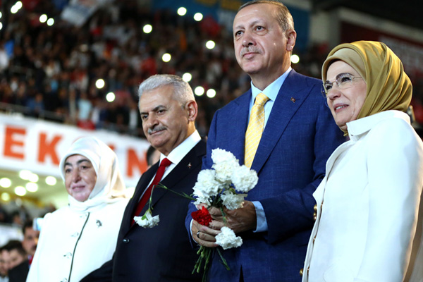 Ak Parti'nin 16. yıldönümüne 6 bin davet