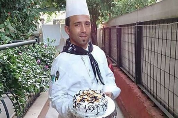 Otel aşçısı duşta ölü bulundu