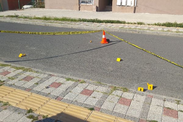 Tartıştığı arkadaşına kurşun yağdırdı