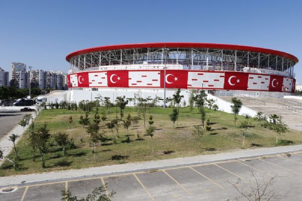 Antalyaspor Stadyumu'nun yeni ismi açıklandı