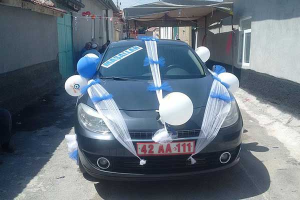 Makam aracı sünnet arabası oldu