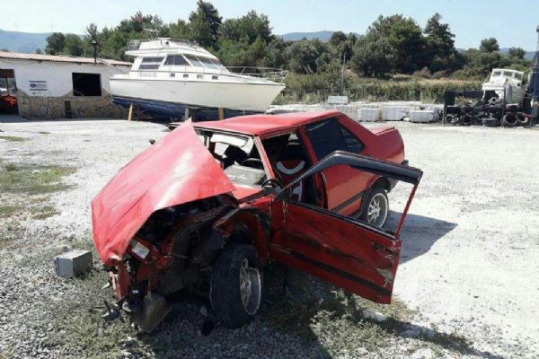 Kuşadası'nda hatalı sollama faciaya yol açtı: 1 ölü, 4 yaralı