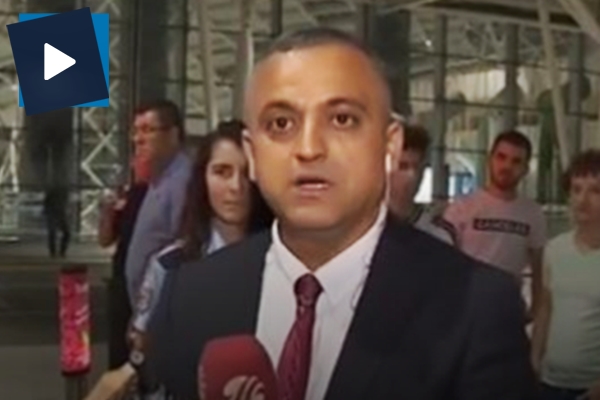 Muhabiri canlı yayında gözaltına aldılar