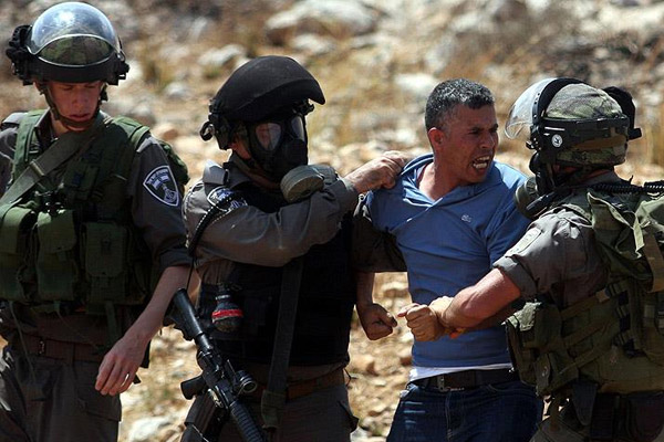 İsrail 47 Filistinliyi gözaltına aldı