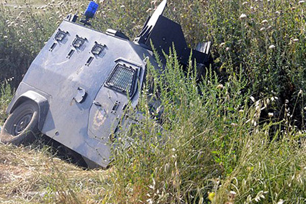 Zırhlı araç devrildi: 13 asker yaralı