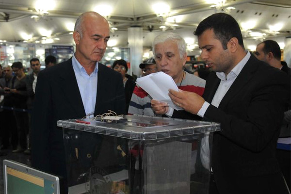 1 Kasım genel seçimleri için ilk oylar atıldı