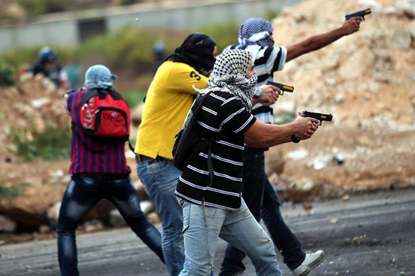 İsrail polisi Filistinli kılığında saldırdı