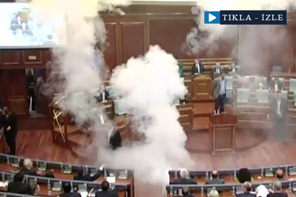 Vekiller Meclis'e göz yaşartıcı gaz attı