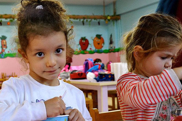 'Mucize bebek' Azra okula başladı