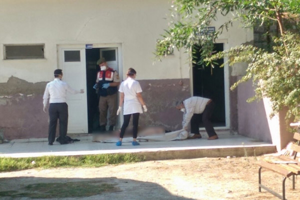 İnsanlık yine kıyıya vurdu