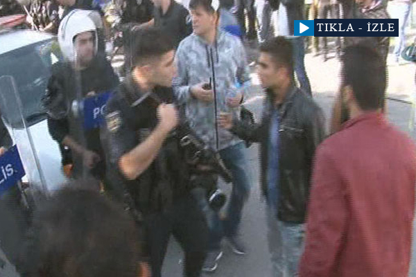 Patlama sonrası vatandaşlar ile polis arasında arbede
