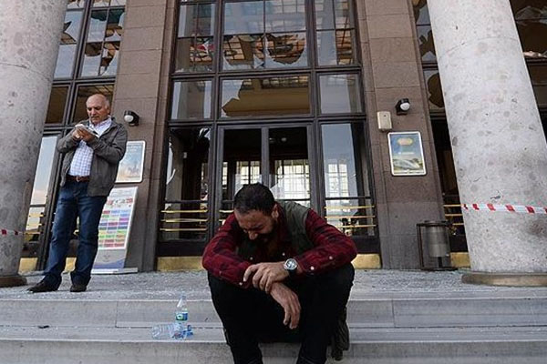 Dünya saldırıyı kınadı