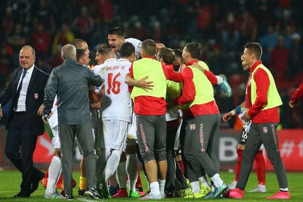 Arnavutluk EURO 2016'ya gidiyor
